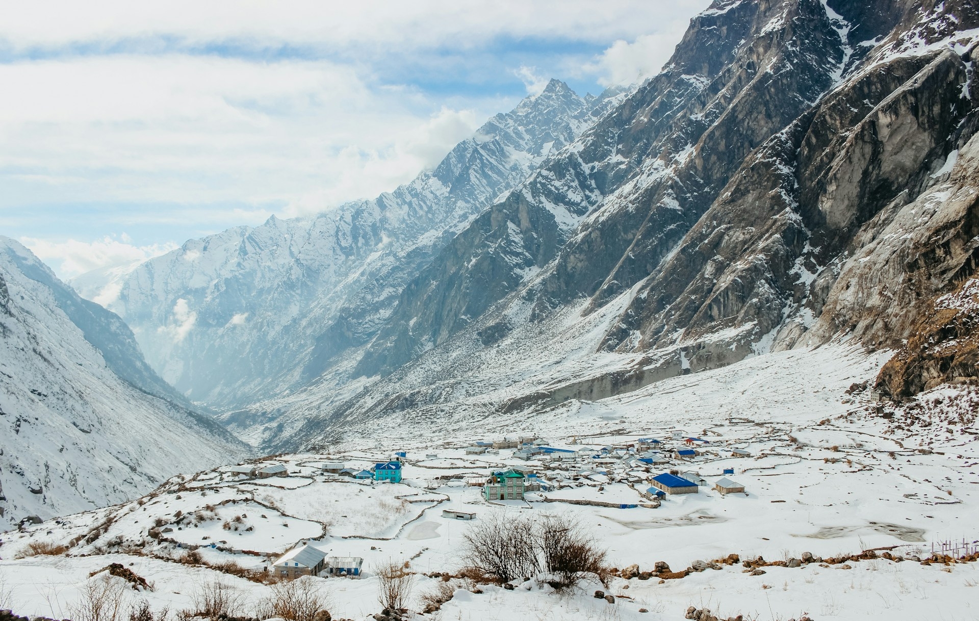 Langtang Gosaikunda Chisapani Trek